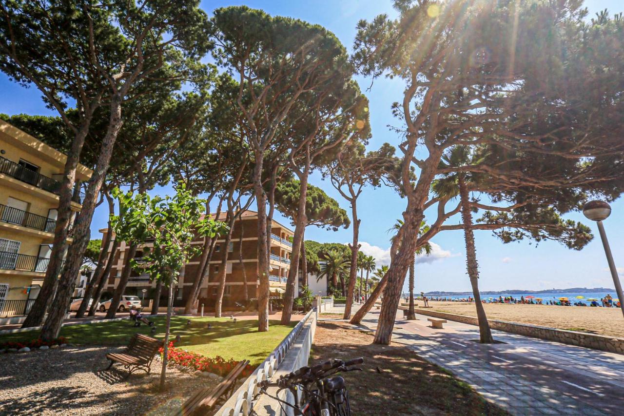 Ferienwohnung Pins I Mar - Only Families Cambrils Exterior foto